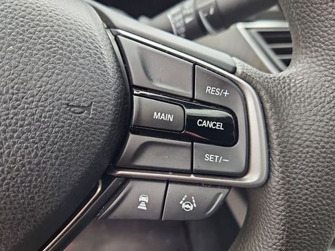 Used 2019 Honda Accord EX image 28