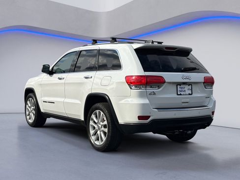 Used 2017 Jeep Grand Cherokee Limited image 11