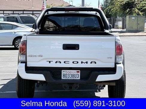 Used 2023 Toyota Tacoma TRD Sport AWD/4WD image 6