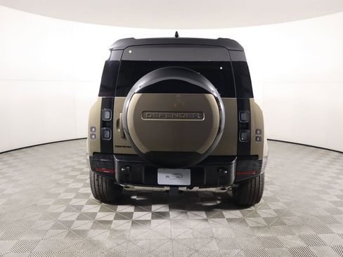 New 2026 Land Rover Defender 110 X-Dynamic SE image 6