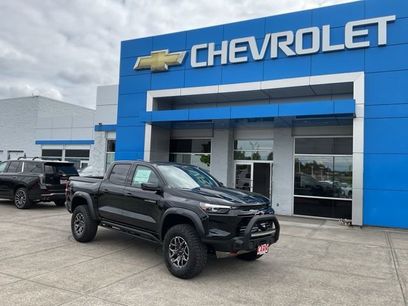 New 2025 Chevrolet Colorado ZR2 w/ Off-Road Front Bumper Package