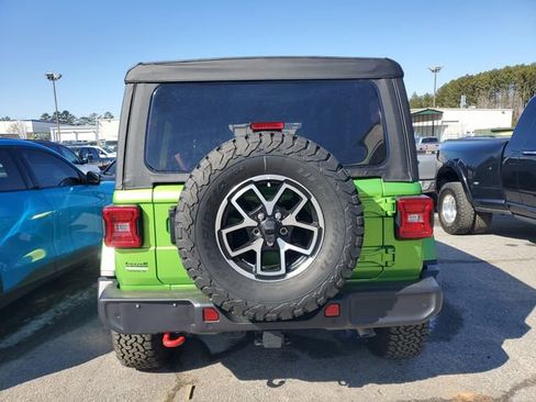 Certified 2025 Jeep Wrangler Rubicon image 10