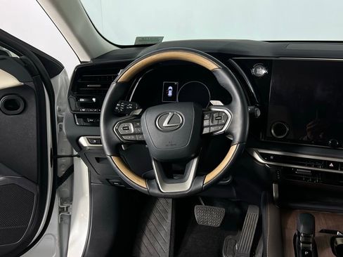 Used 2024 Lexus RX 350 Premium image 17