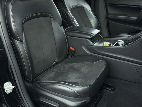 Used 2024 Jeep Grand Cherokee L Laredo image 35