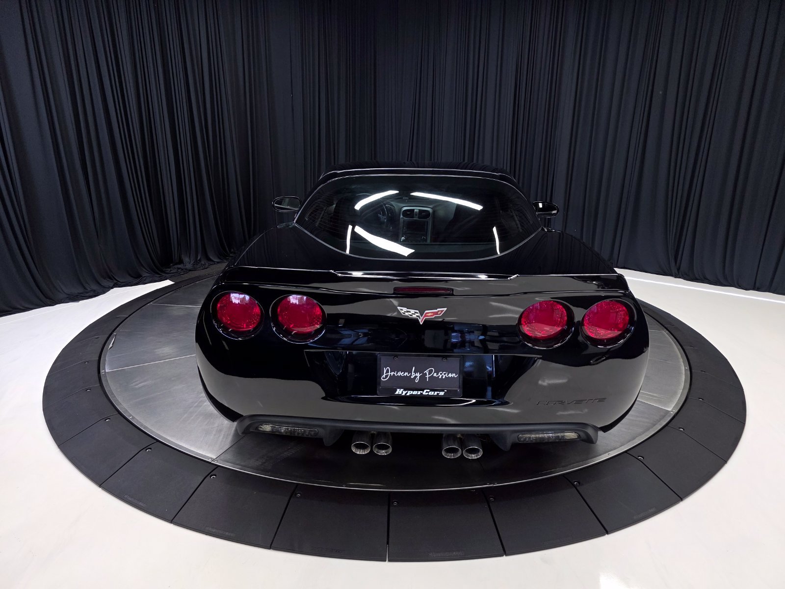 Used 2007 Chevrolet Corvette Coupe w/ Preferred Equipment Group RWD image 11