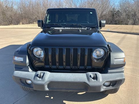 Used 2020 Jeep Wrangler Unlimited Sport image 8