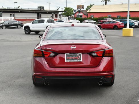 Used 2023 Nissan Altima 2.5 SR image 7