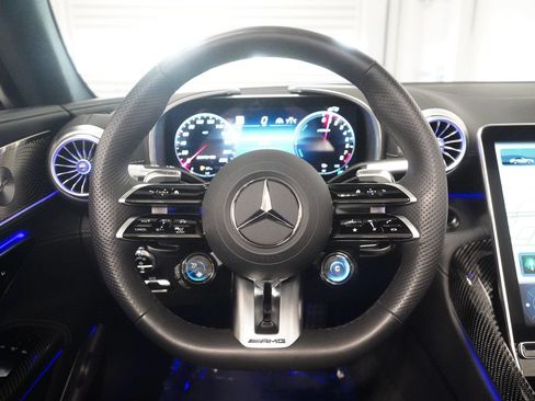 Used 2025 Mercedes-Benz SL 63 AMG S e Performance 4MATIC image 18
