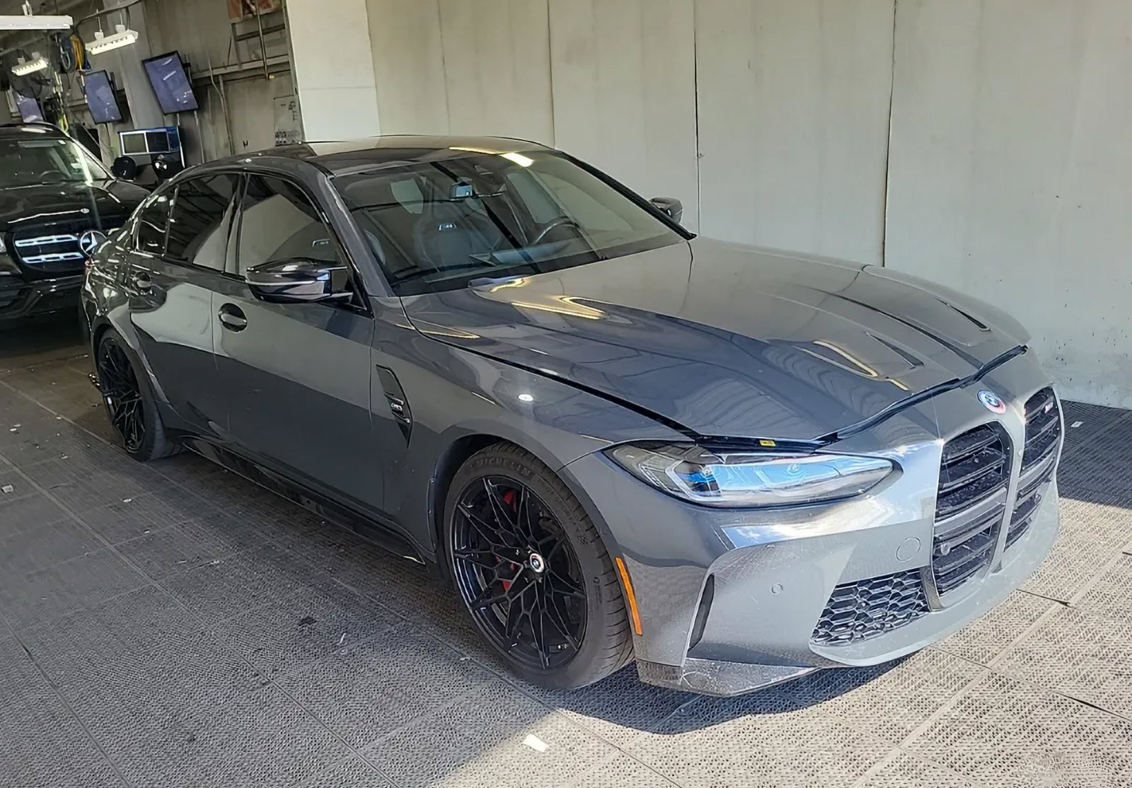 Used 2023 BMW M3 w/ Executive Package RWD image 3