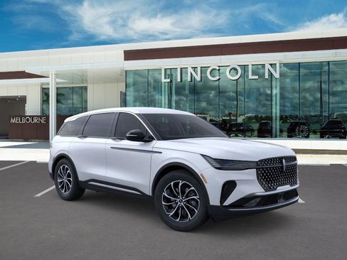 New 2026 Lincoln Nautilus Premier image 7