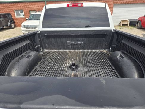 Used 2024 RAM 2500 Big Horn AWD/4WD image 15