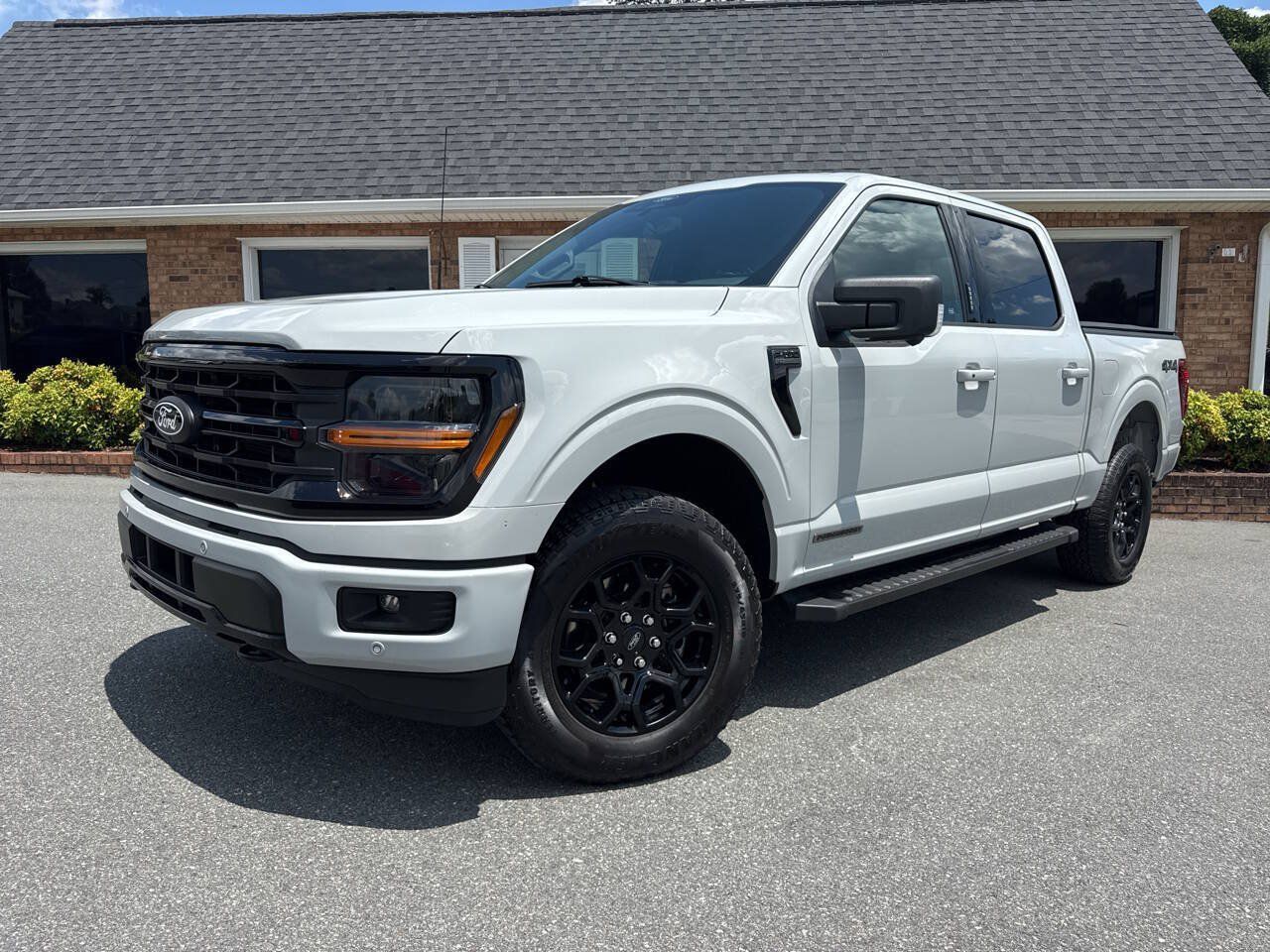 Used 2024 Ford F150 XLT w/ Equipment Group 302A MID AWD/4WD image 3