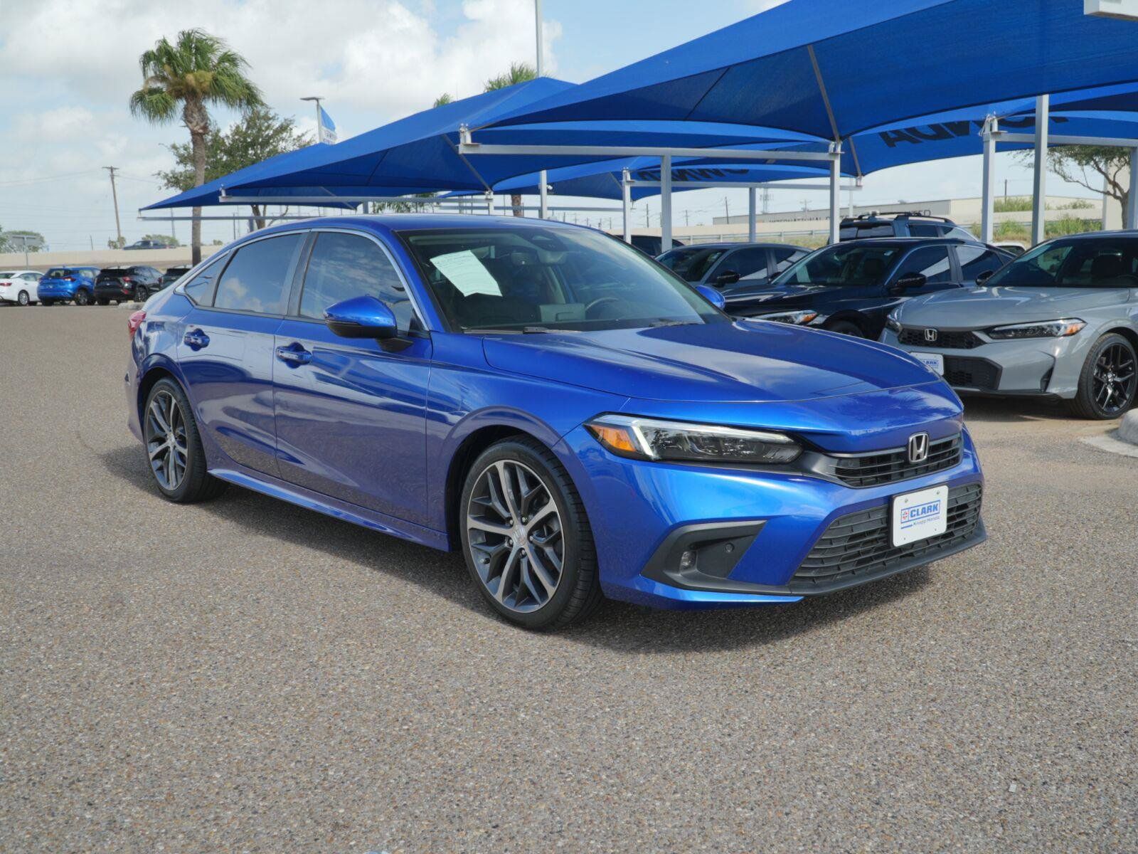Used 2023 Honda Civic Touring image 3