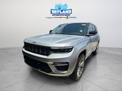 Used 2022 Jeep Grand Cherokee Summit w/ Advanced Protech Group IV AWD/4WD image 1