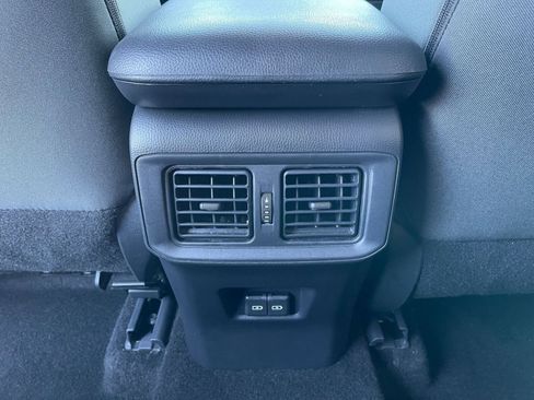 Used 2025 Toyota RAV4 XLE image 24