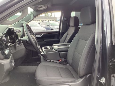 Used 2023 Chevrolet Silverado 1500 LT AWD/4WD image 12