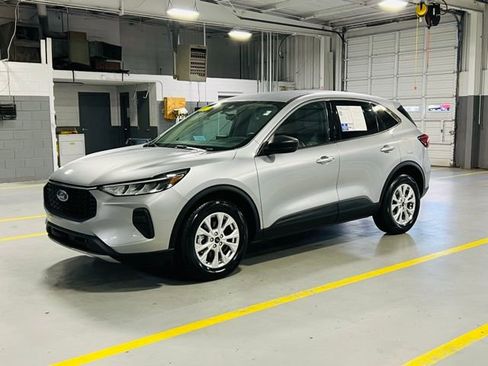 Used 2023 Ford Escape Active image 13