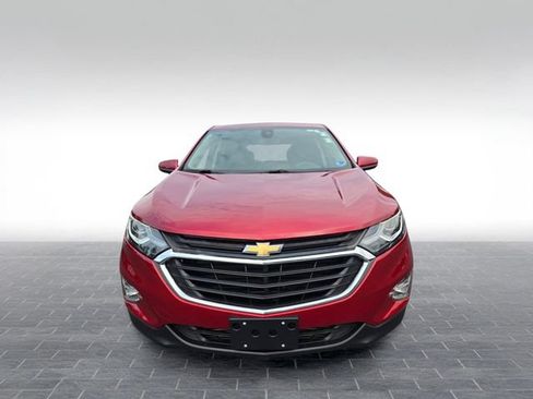 Used 2019 Chevrolet Equinox LT w/ Driver Convenience Package FWD image 2