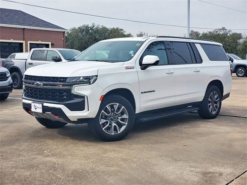 Used 2022 Chevrolet Suburban Z71 image 31
