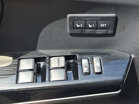 Used 2017 Toyota RAV4 Limited w/ Advanced Technology Package FWD image 23