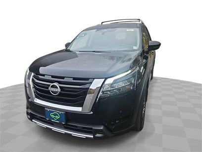 Used 2025 Nissan Pathfinder Platinum