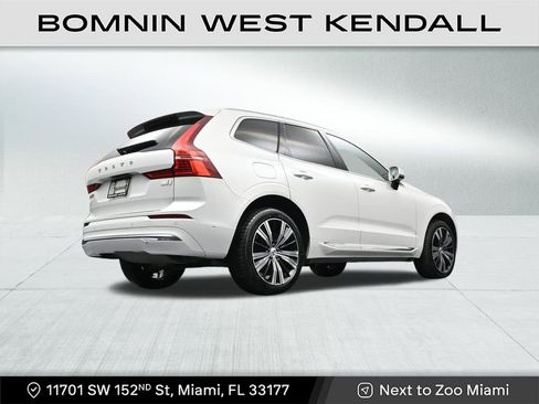 Used 2023 Volvo XC60 T8 Plus image 24