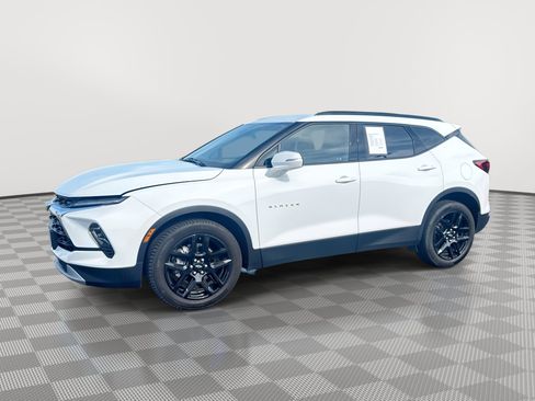 Certified 2023 Chevrolet Blazer LT AWD/4WD image 1