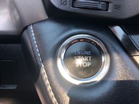 Used 2018 Toyota RAV4 XLE w/ Plus Extra Value Package AWD/4WD image 16