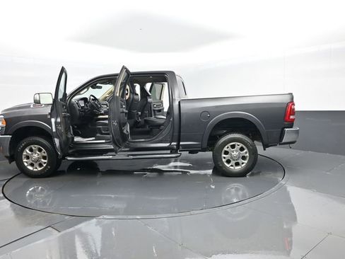 Used 2022 RAM 2500 Laramie AWD/4WD image 30