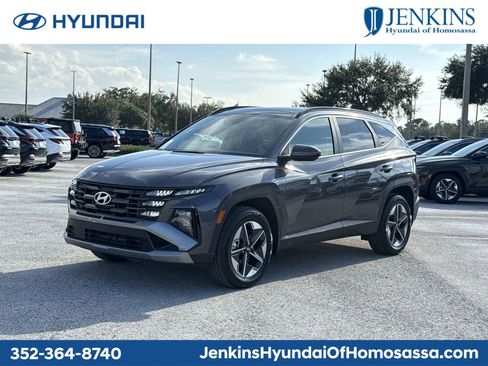 New 2025 Hyundai Tucson SEL image 1