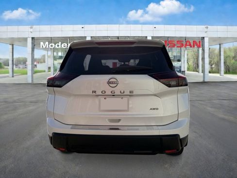 New 2026 Nissan Rogue SV AWD/4WD image 4