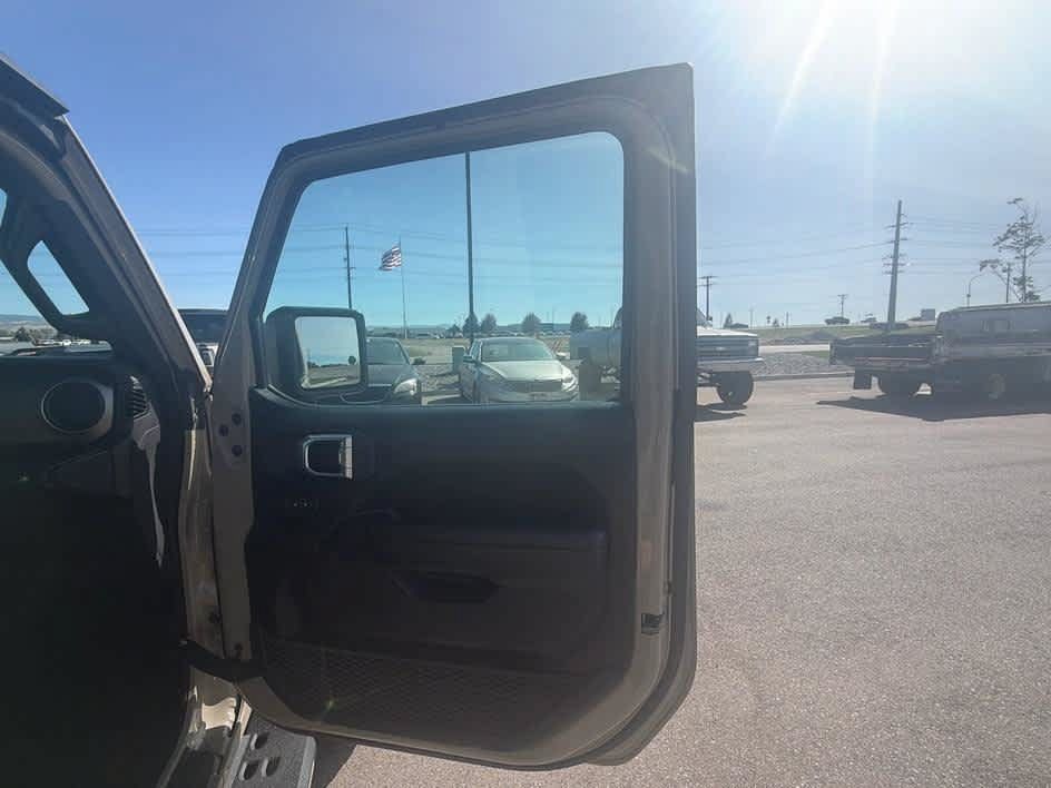 Used 2020 Jeep Gladiator Sport w/ Quick Order Package 24S AWD/4WD image 27