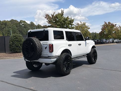 Used 2023 Ford Bronco Badlands AWD/4WD image 3