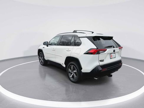 Certified 2021 Toyota RAV4 SE w/ Weather & Moonroof Package image 6