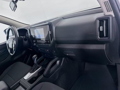 Used 2025 Nissan Frontier S RWD image 27