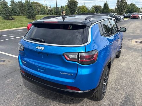 Used 2025 Jeep Compass Limited w/ Elite Group AWD/4WD image 3