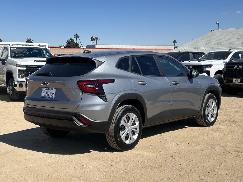 New 2026 Chevrolet Trax LS FWD image 12