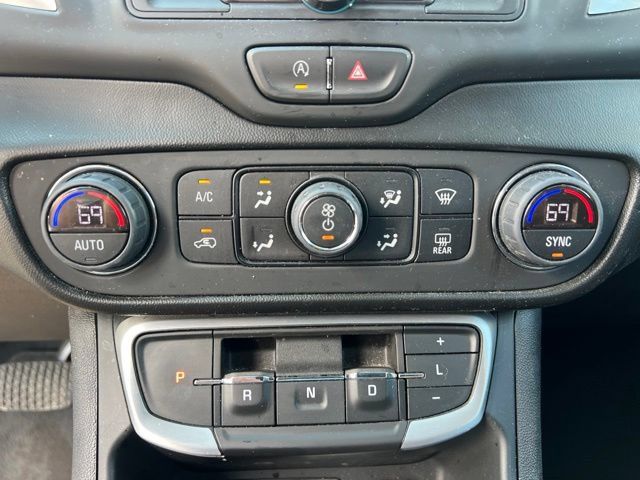Used 2022 GMC Terrain SLE w/ Driver Convenience Package AWD/4WD image 30
