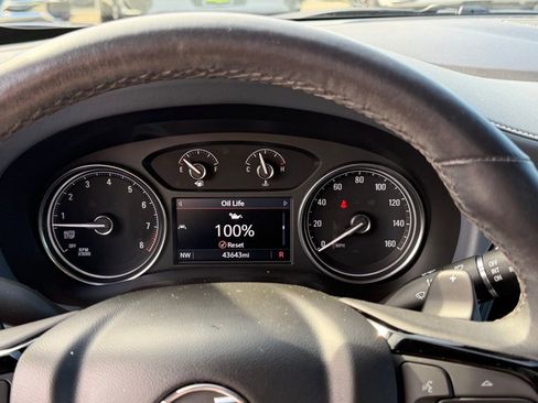 Certified 2023 Buick Enclave Essence AWD/4WD image 22