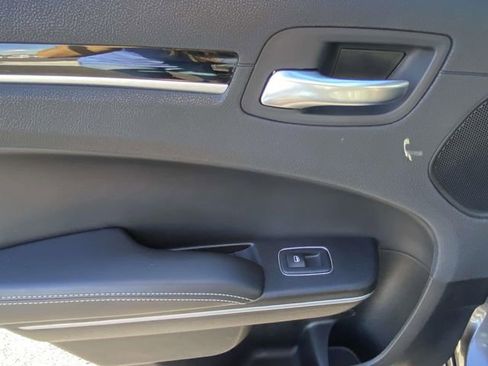 Used 2023 Chrysler 300 S image 12