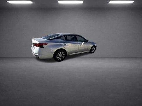 Used 2021 Nissan Altima 2.5 S FWD image 15