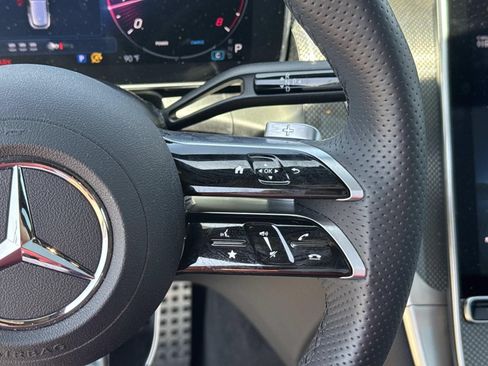 Used 2026 Mercedes-Benz GLC 300 image 22
