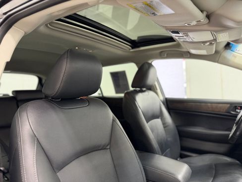 Used 2017 Subaru Outback 2.5i Limited AWD/4WD image 32