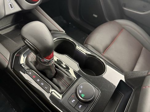 Used 2025 Chevrolet Blazer RS image 30