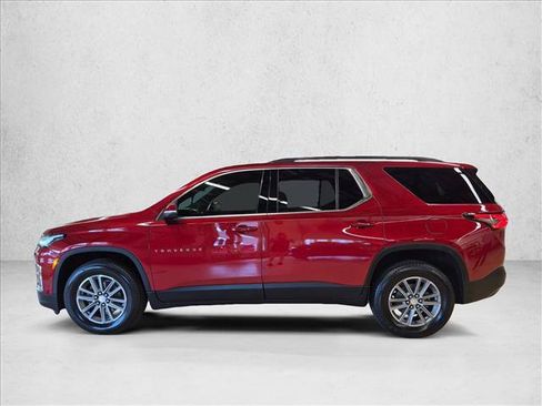 Used 2023 Chevrolet Traverse LT FWD image 9