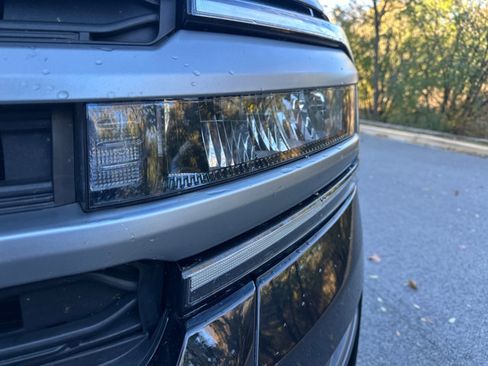 Used 2023 Ford Expedition Max XLT image 10