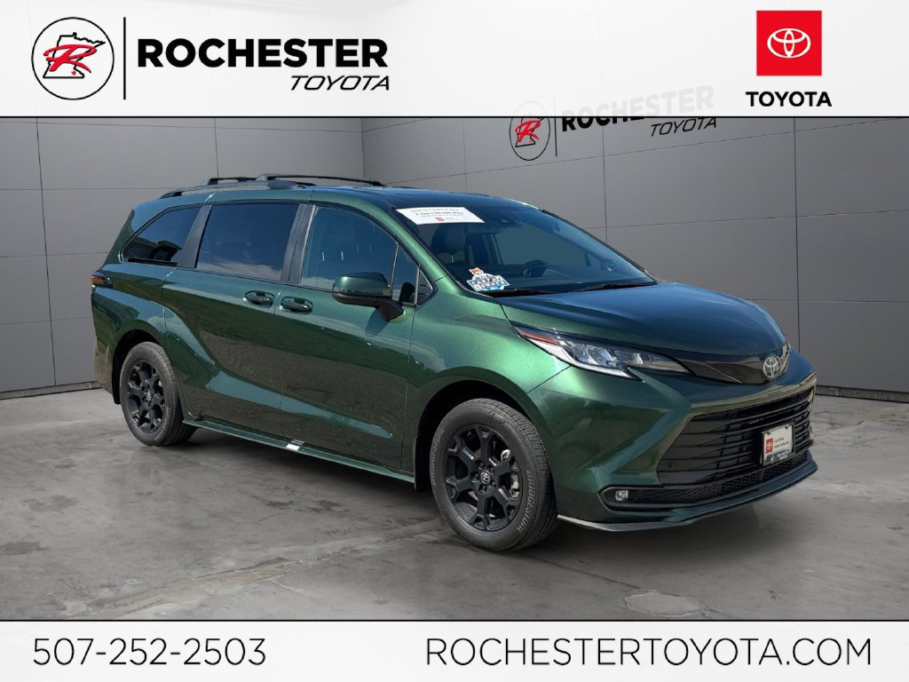 Certified 2025 Toyota Sienna XLE Woodland Edition AWD/4WD image 1