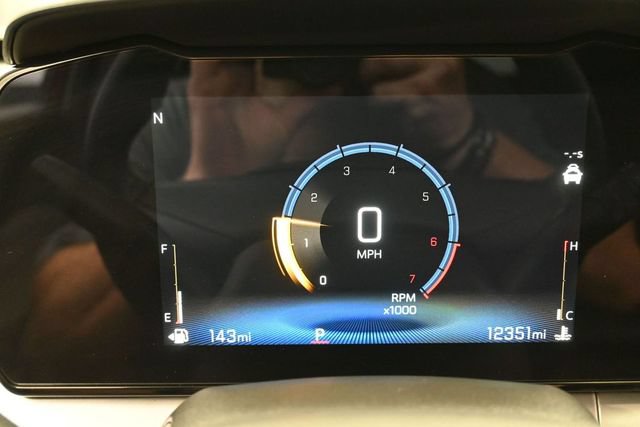 Used 2025 Chevrolet Trax LT w/ Driver Confidence Package FWD image 9