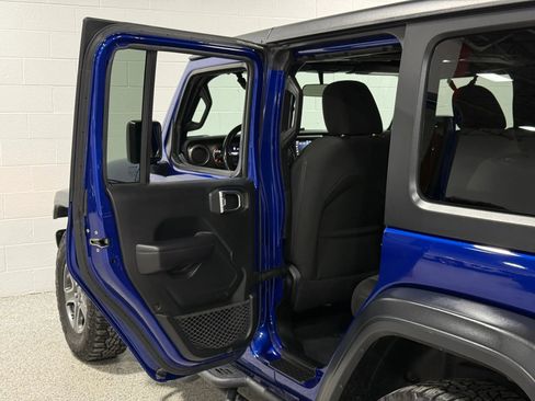 Used 2018 Jeep Wrangler Unlimited Sport S image 55