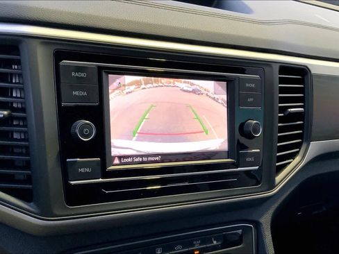 Used 2023 Volkswagen Atlas SE image 27